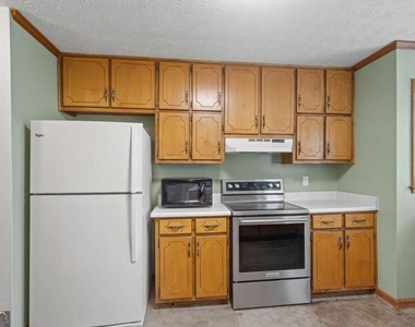 1893 Stanton Way - Photo Thumbnail 14