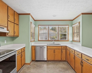 1893 Stanton Way - Photo Thumbnail 13