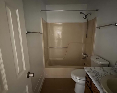 7021 Whitfield Drive - Photo Thumbnail 9