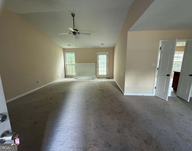 7021 Whitfield Drive - Photo Thumbnail 3