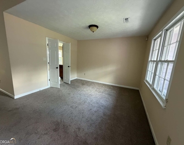 7021 Whitfield Drive - Photo Thumbnail 2
