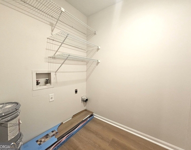 2270 Newport Landing - Photo Thumbnail 16