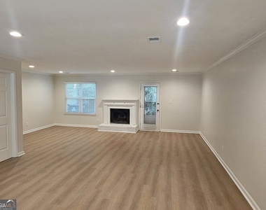 2270 Newport Landing - Photo Thumbnail 1