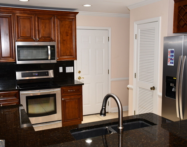 4235 Old Wood Drive - Photo Thumbnail 7