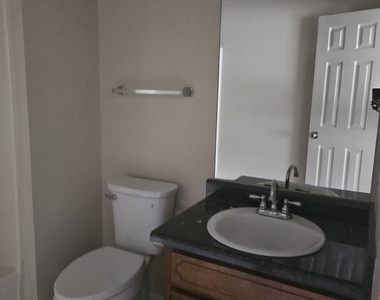 5906 Summerglen Lane - Photo Thumbnail 6