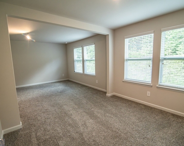 3177 Train Street - Photo Thumbnail 31