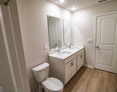 3177 Train Street - Photo Thumbnail 20