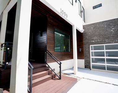 1099 Vista Trail Ne - Photo Thumbnail 4