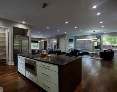 1099 Vista Trail Ne - Photo Thumbnail 9