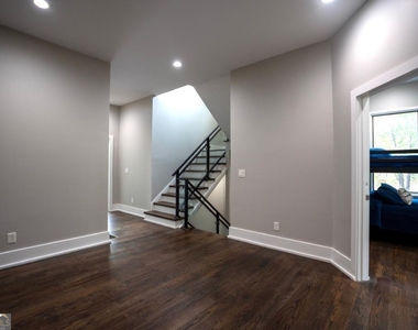 1099 Vista Trail Ne - Photo Thumbnail 14