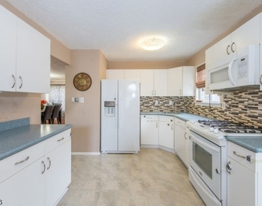 3316 Park Pl - Photo Thumbnail 4