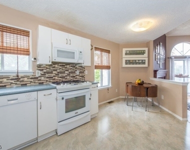 3316 Park Pl - Photo Thumbnail 5