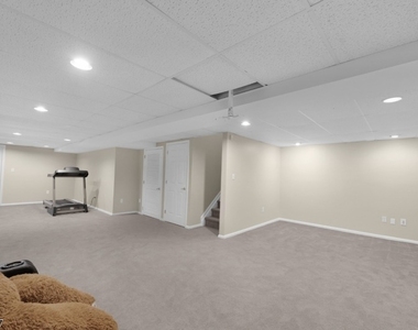 111 Cardigan Ct - Photo Thumbnail 37