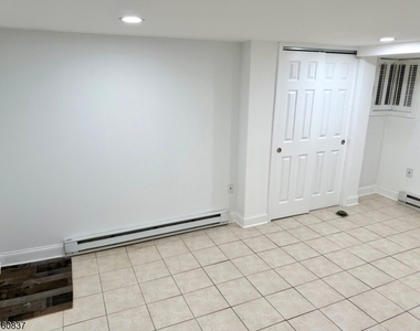827 Savitt Pl - Photo Thumbnail 30
