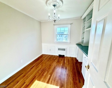 827 Savitt Pl - Photo Thumbnail 17