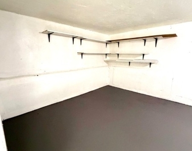 827 Savitt Pl - Photo Thumbnail 27