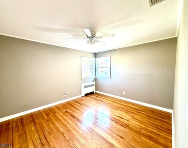 827 Savitt Pl - Photo Thumbnail 22