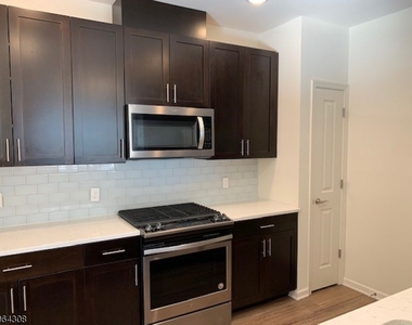 66 Passaic Ave - Photo Thumbnail 4