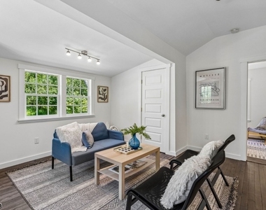 147 Ironia Rd - Photo Thumbnail 4