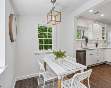 147 Ironia Rd - Photo Thumbnail 13