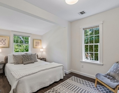147 Ironia Rd - Photo Thumbnail 18