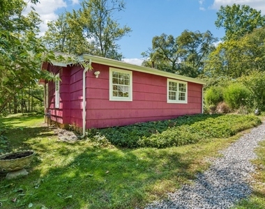 147 Ironia Rd - Photo Thumbnail 26