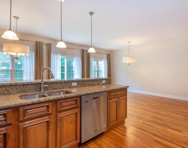 17 Halina Ln - Photo Thumbnail 4