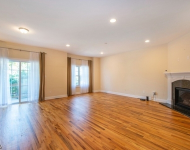 17 Halina Ln - Photo Thumbnail 8