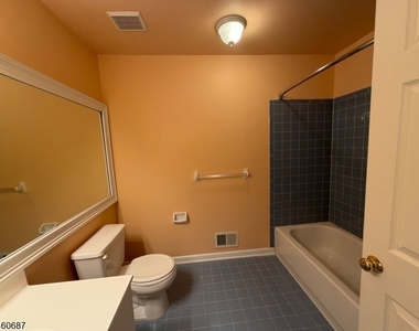 67 Woodmont Dr - Photo Thumbnail 26