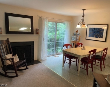 67 Woodmont Dr - Photo Thumbnail 3