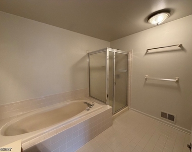 67 Woodmont Dr - Photo Thumbnail 19