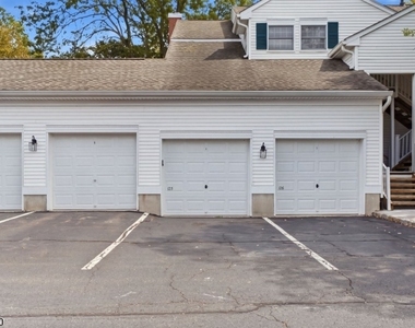 125 Smithfield Ct - Photo Thumbnail 1