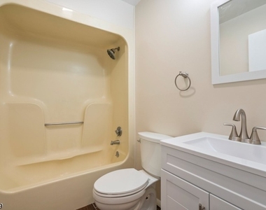 415 Morningside Ave - Photo Thumbnail 13
