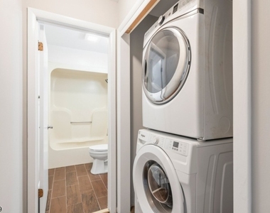 415 Morningside Ave - Photo Thumbnail 20
