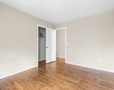 415 Morningside Ave - Photo Thumbnail 12