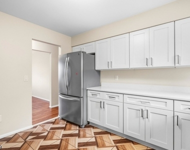 415 Morningside Ave - Photo Thumbnail 5