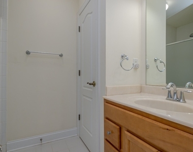 9 Comstock Ln - Photo Thumbnail 22