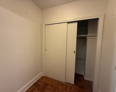 412 East 55th Street - Photo Thumbnail 3