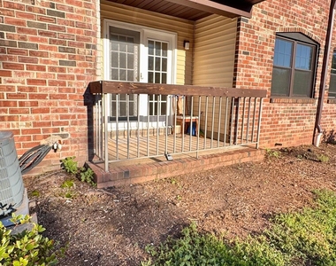 1202 Green Hollow Drive - Photo Thumbnail 4
