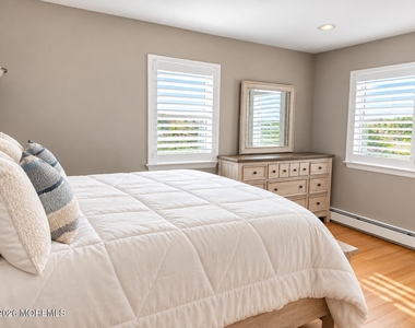 46 Longpoint Drive - Photo Thumbnail 9