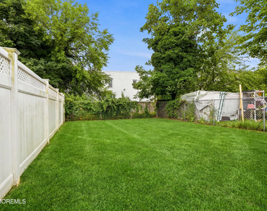 1114 Summerfield Avenue - Photo Thumbnail 18