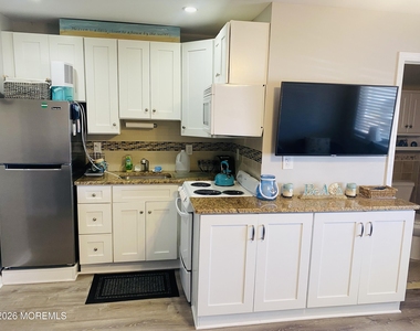 2307 Grand Central Avenue - Photo Thumbnail 2