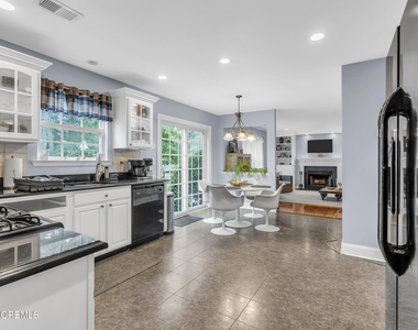 41 Carrie Drive - Photo Thumbnail 11