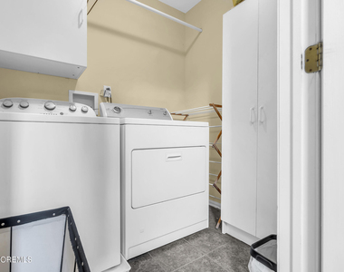 41 Carrie Drive - Photo Thumbnail 20