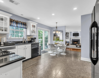 41 Carrie Drive - Photo Thumbnail 12