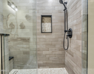 41 Carrie Drive - Photo Thumbnail 32