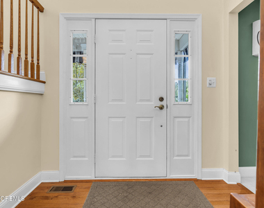 41 Carrie Drive - Photo Thumbnail 4