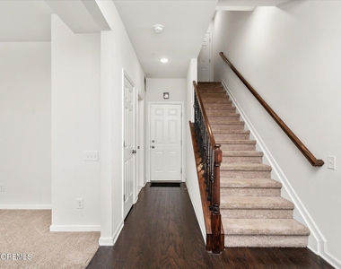 21 Green Street - Photo Thumbnail 2