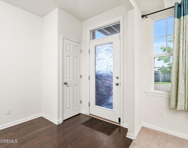21 Green Street - Photo Thumbnail 4