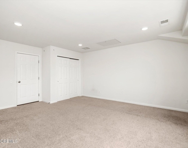 21 Green Street - Photo Thumbnail 25